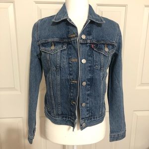 Levi’s Women Trucker Jacket
